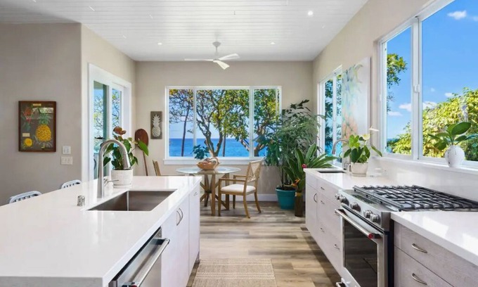 Honaunau-Napoopoo House | Oceanfront New House on Kealakekua Bay