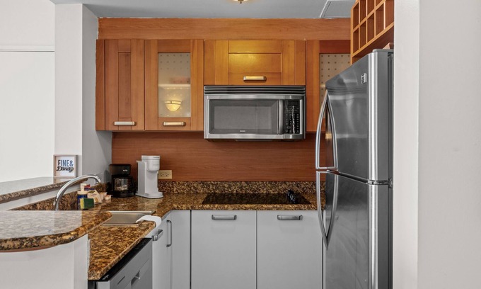 Puerta de Tierra Apartment | Oceanfront Oasis Couple s Retreat San Juan