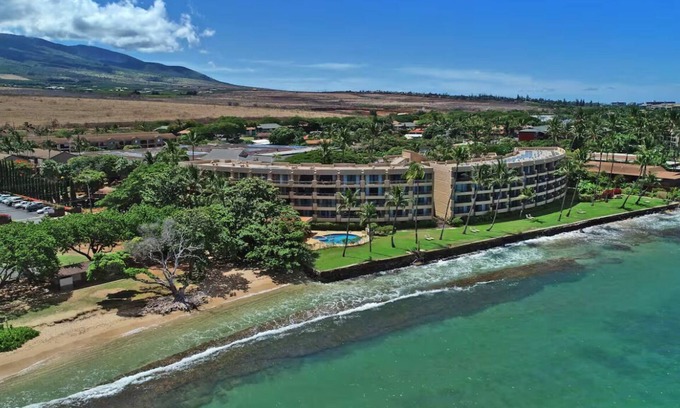 Honokowai Condo | Oceanfront Resort 1BR Garden View + Beach BBQ Pool