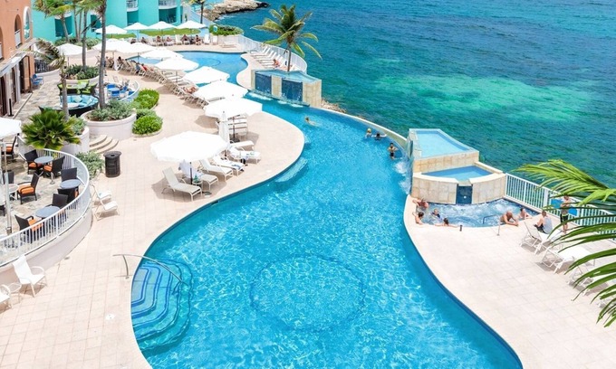 Oyster Pond Apartment | Oceanfront Studio at Oyster Bay Beach Resort