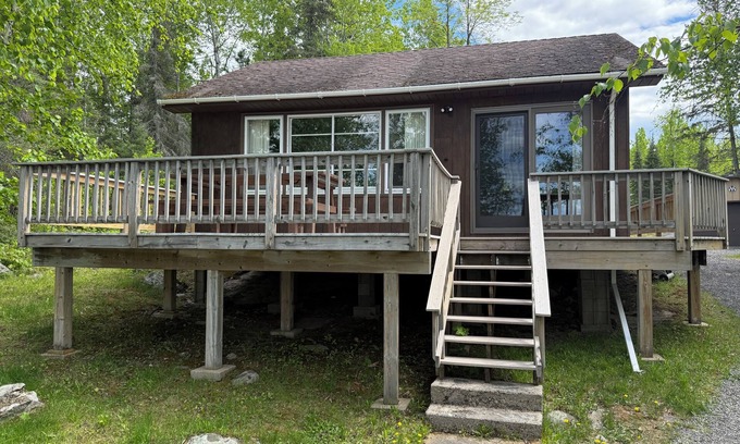 Tower Cabin | Oceans 1 - A Frazer Bay Hideaway. Centrally Located! Boat Rentals also Available
