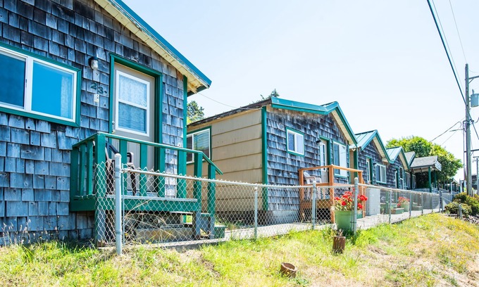 Oceanside Cabin | Oceanside Ocean Front Cabins