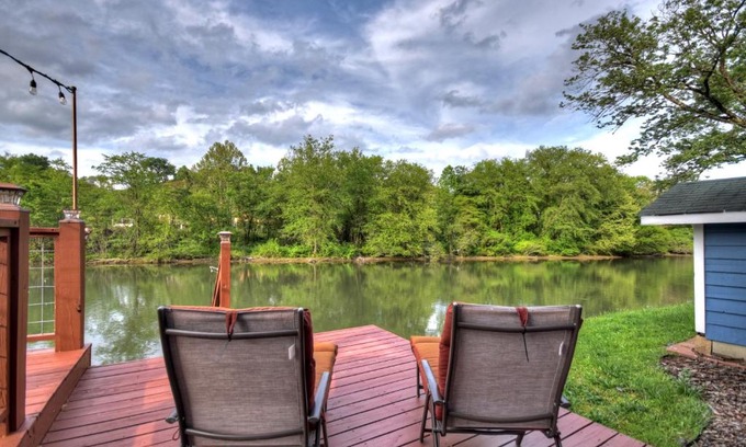 Copperhill House | Ocoee River Retreat - Cuddleup