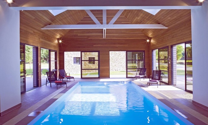 Quelneuc Cottage | OFFER: 8-person gîte with year-round heated indoor pool.