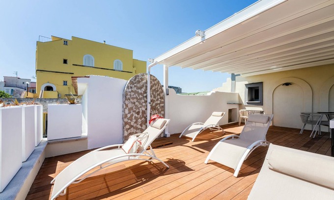 Procida Apartment | OIKOS | CHARM & RELAX