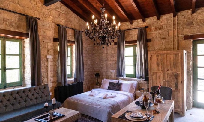 Vouni Bed & Breakfast | Oinou Strata - Adults Only