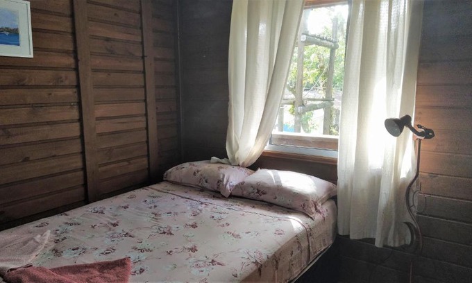 Paranagua House | Oka do Mar Hospedaria - Suíte com varanda na Ilha do Mel - Nova Brasília