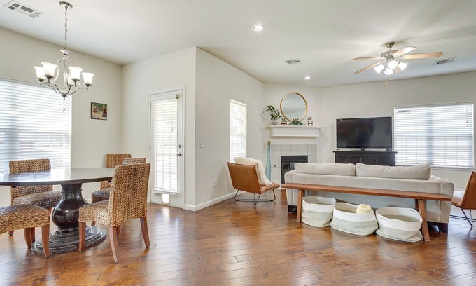 Oklahoma City Apartment | OKC Home Near Hospital & Tinker Afb: Work Remote!