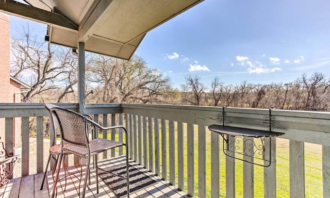 Oklahoma City Condo | Oklahoma City Vacation Rental Near Lake & Trails!