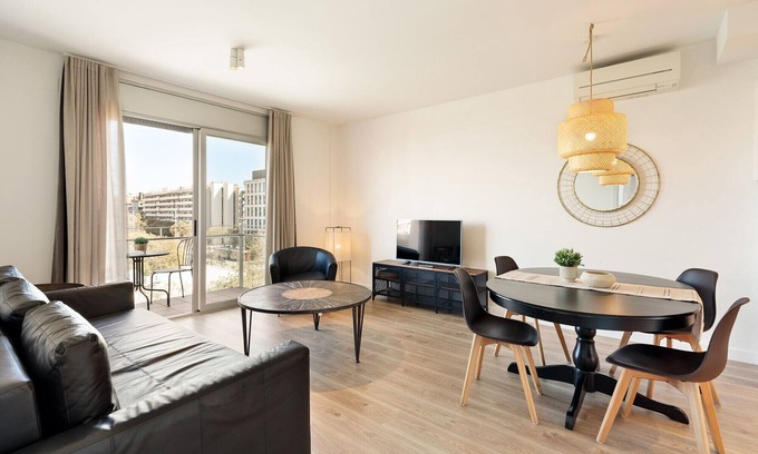 Poblenou Apartment | OLA LIVING POBLENOU BEACH 14 ATTIC