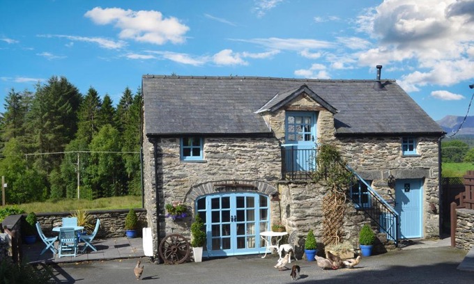 Snowdonia National Park House | Old Coach House, Betws y Coed, Snowdonia