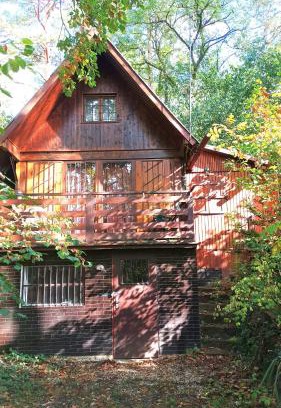 Brno Apartment | Old cottage, steep hill, read info and rating