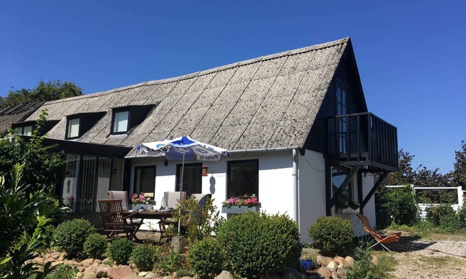 Store Damme House | Old guardhouse on West Møn