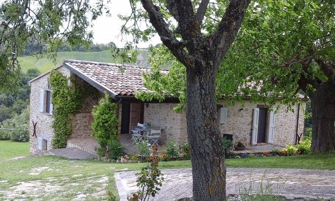 Sassocorvaro Cottage | OLD HOUSE IN URBINO. Vacation between art and nature.