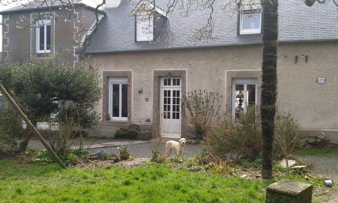 Brasparts House | Old house with private garden, possibility of hosting horses.
