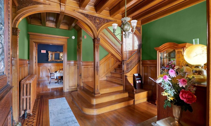 Olean Bed & Breakfast | Old Library Inn