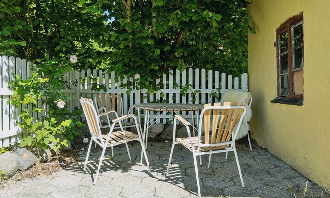 Tranekaer Villa | Old local house from 1904 with natural garden.