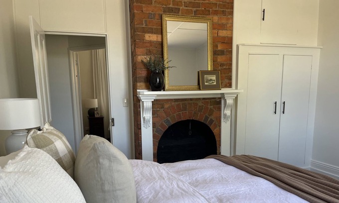 Maffra House | Old Sunny Lodge Maffra - 100 Year Old Victorian Home With Character And Charm