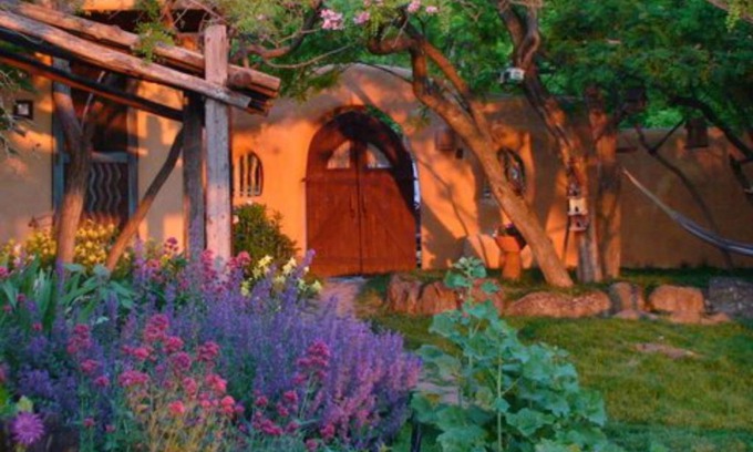 Taos Bed & Breakfast | Old Taos Guesthouse B&B