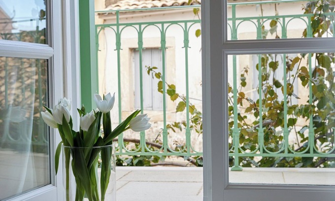 Aleimmatades Cottage | Old Village Luxury Suite Aretina Cottage Nestled in the Village Valanio