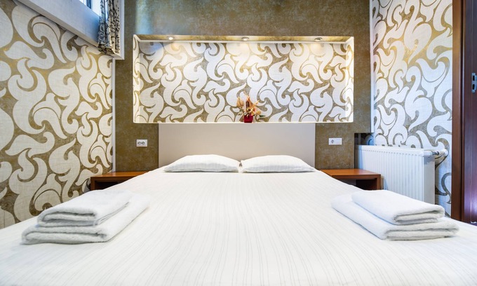 Brasov House | OldTown★Private Room&Bath★Mountain view Terrace|2persons