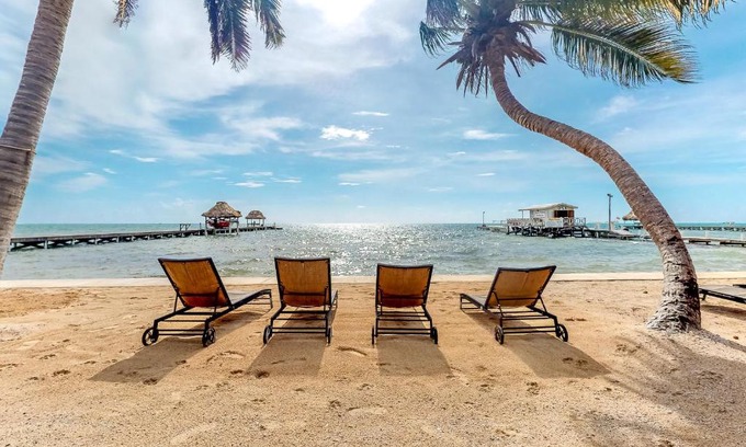 San Pedro Hotel | Oleander @ Caribe Island