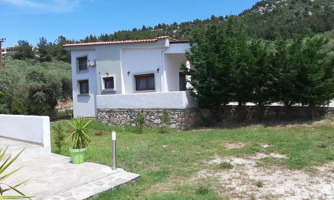 Megalos Prinos House | Olia Garden