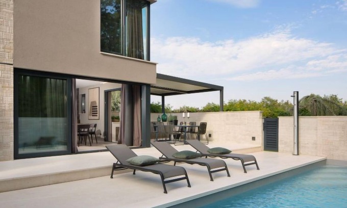 Krizine House | Oliva 2 by Interhome