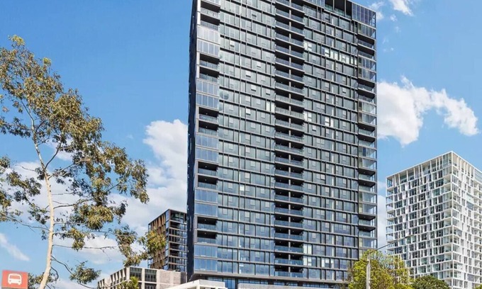 Lidcombe Apartment | Olympic Park Stylish 2BR | Walk to stadium | Pool & Gym