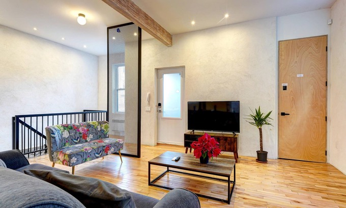 Viauville Apartment | Olympic Stadium - Jardin Botanic - Near Downtown