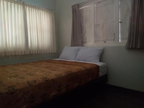 Central Yogyakarta House | Omah Ngadiwinatan Syariah