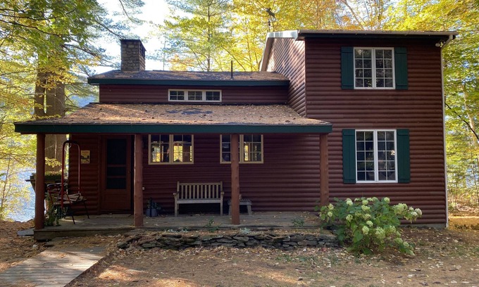 Bridgton Cabin | On Moose Pond: Lake/ski house with mountain views!