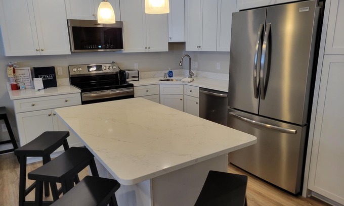 Sunday River Area Condo | On Mountain two bedroom unit sleeping 7