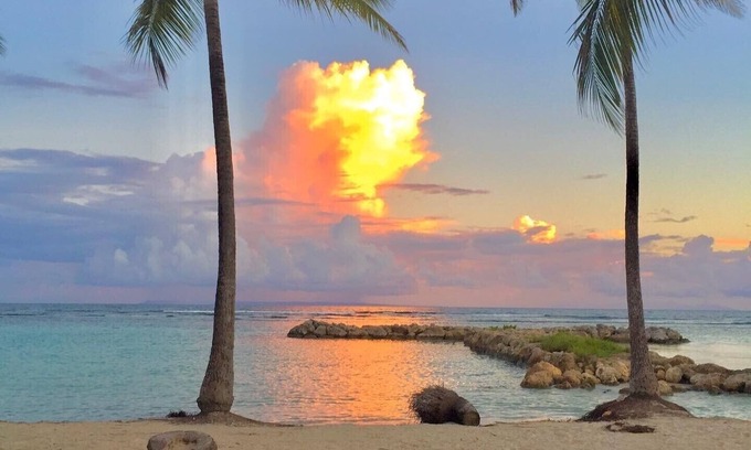 Sainte-Anne Apartment | ON THE COCO BEACH: turquoise lagoon & Creole ambience guaranteed.