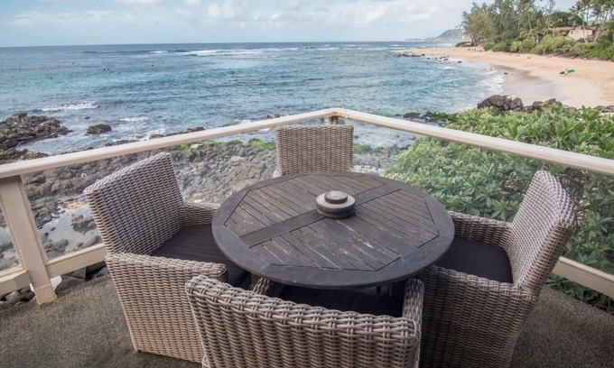 Haleiwa House | ON THE SAND! Chuns Reef Beach House - Oceanfront Main House - A/C - Beach Toys