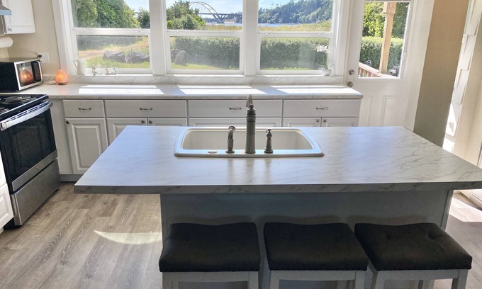 Waldport House | On the Water's Edge: Dog-Friendly, Crabbing, Bridge Views & More