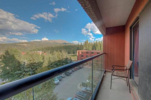 Peak 9 House | One BDR Ski in Ski Out Condo