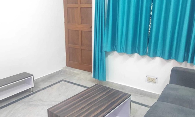 South West House | One bed room set in the main market area of sector 7 dwarka new delhi