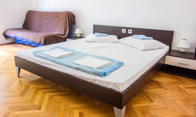 Lokva Rogoznica Apartment | One bedroom apartment with balcony Lokva Rogoznica, Omiš (A-2973-c)