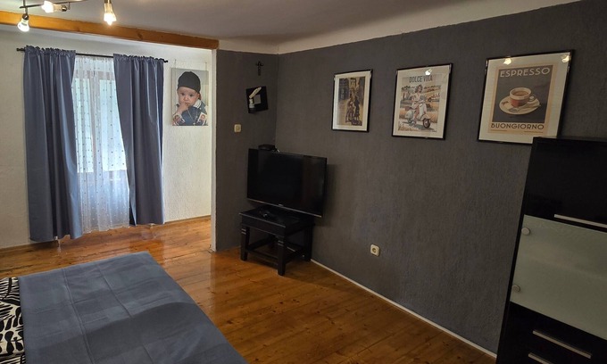 Veli Losinj Apartment | One bedroom apartment with terrace Veli Lošinj, Lošinj (A-19196-a)