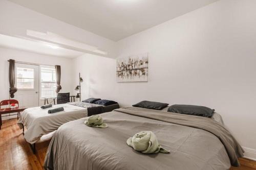 Sainte-Marie Apartment | One bedroom apartment near Frontenac Metro 2159-05