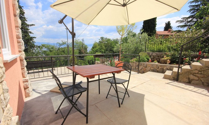 Medveja Apartment | One bedroom apartment with terrace and sea view Medveja, Opatija (A-2305-c)