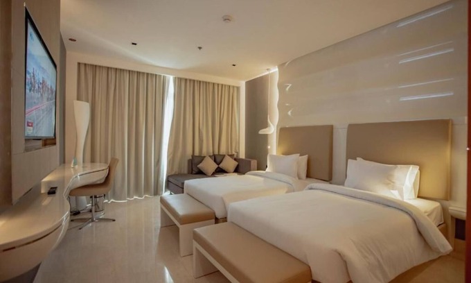 Al Ain Apartment | One Bedroom Suite Near Jabal Hafit National Park
