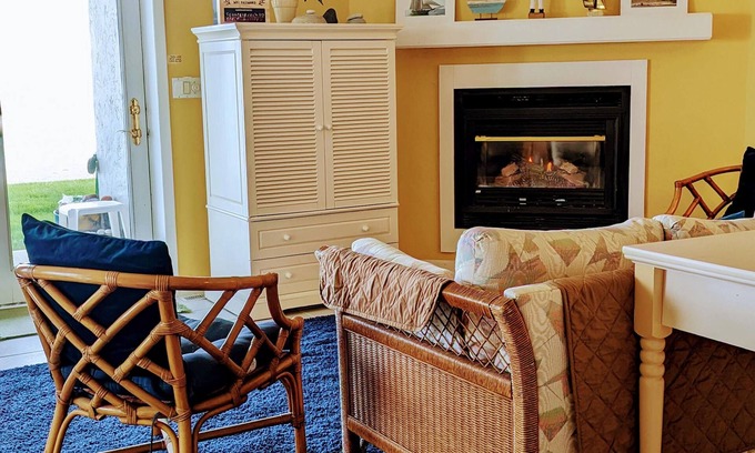 Algoma Condo | One of the best lakefront condos Algoma has to offer!