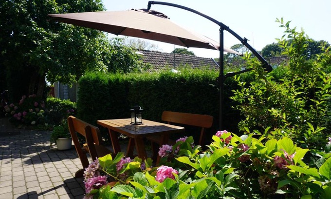Juodkrante Apartment | One-room apartment with private inner-yard