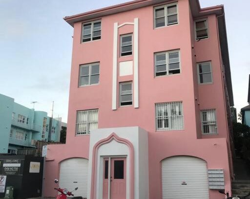 North Bondi Apartment | Only 100m from the sand at Iconic Bondi Beach