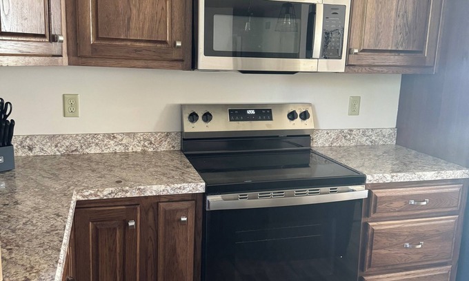 Burnham House | Only 29 miles from Beaver Stadium, perfect for PSU fans! Directly off route 322