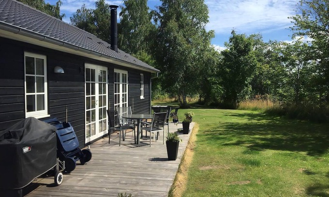 Hundested House | Only 400 meters from the water is this lovely and cozy holiday home in a lovely.
