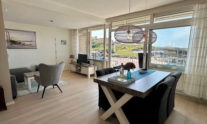 Bergen aan Zee Condo | Only 50 m from the beach! Wonderful and comfortably furnished vacation apartment