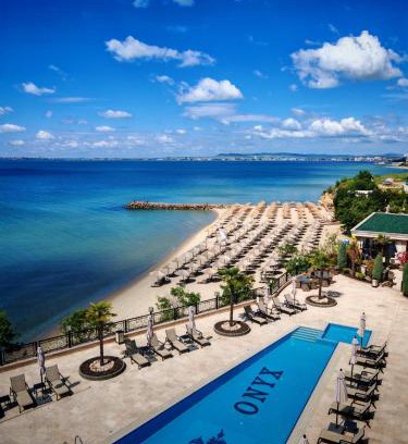 Sveti Vlas Apartment | Onyx Deluxe Apart First Line Beach Sveti Vlas